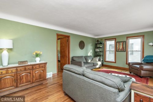 1244 Dl St, Saint Paul MN  55113-3503 exterior