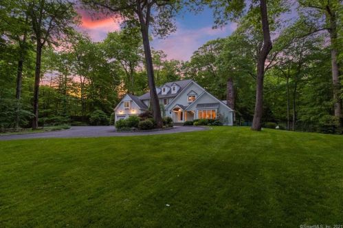 10 Hycliff Rd, Greenwich, CT 06831-3223