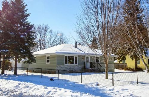 2132 County Road F, Saint Paul MN  55110-3897 exterior