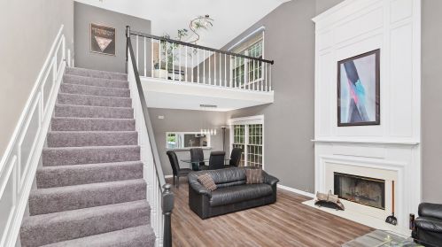 601 Cherbourg Ct, Buffalo Grove, IL 60089-7712