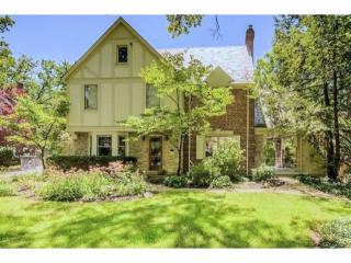 411 Cliff Ln, Cincinnati, OH 45220-1011