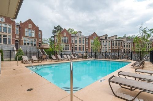 2912 Hermance Dr, Atlanta GA  30319-2704 exterior