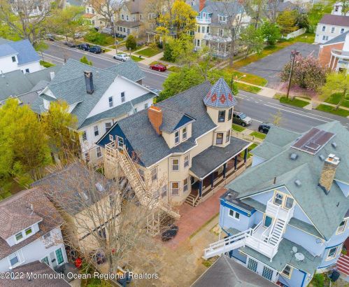 602 3rd Ave, Tinton Falls NJ  07712-5931 exterior