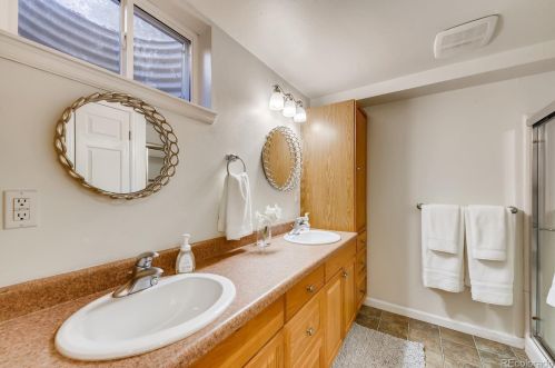 7075 Niagara Ct, Englewood CO 80112-1011 exterior