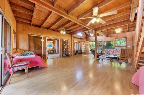 747 15th Ave, Honolulu HI  96816-3611 exterior