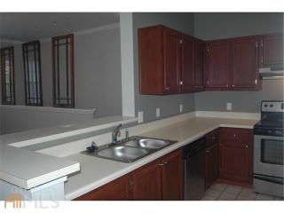 110 Vinings Forest Cir, Smyrna GA  30080-3918 exterior