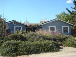 22531 Camp Dr, Tehachapi, CA 93561-8236
