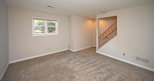 2102 Alpine Pl, Cincinnati OH  45211-3528 exterior