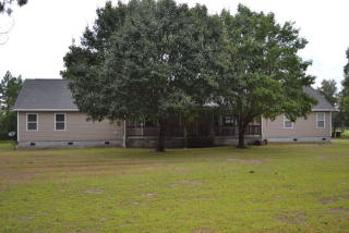 310 Quarter Horse Ln, Hampstead, NC 28443-3211