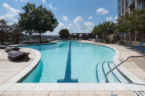 270 17th St, Atlanta GA  30309-3324 exterior