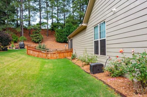 419 Larkspur Dr, Holly Springs, GA 30114-4382