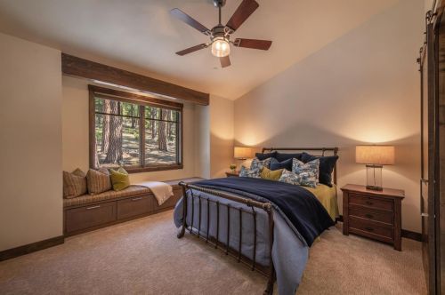 11490 Bottcher Loop, Truckee CA  96161-2793 exterior