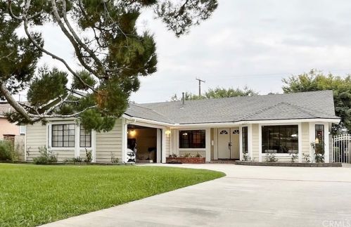 954 Grovecenter St, Covina, CA 91722-4123