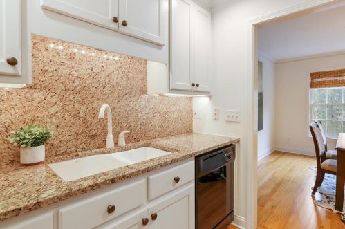 11 Ardmore Sq, Atlanta GA  30309-1821 exterior