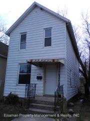 2730 Chestnut St, Fort Wayne IN  46803-2714 exterior
