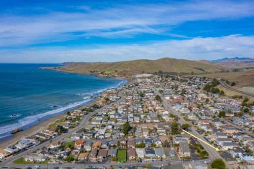 991 Ocean Ave, Cayucos, CA 93430-1328