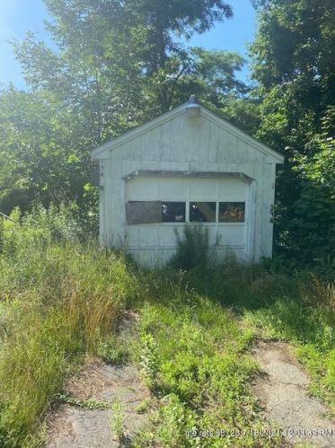 394 Dexter Rd, Saint Albans, ME 04971-7113