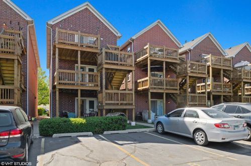 1109 Crosby St, Chicago IL  60610-2405 exterior
