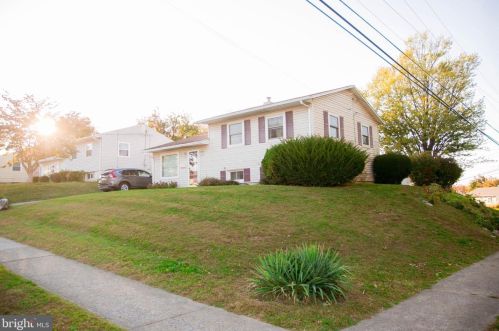 1000 Scenery Dr, Harrisburg, PA 17109-5321