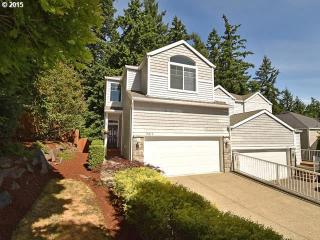 15610 Peachtree Dr, Portland, OR 97224-0997
