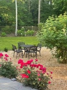 4660 Hitching Post Trl, Atlanta GA  30342 exterior