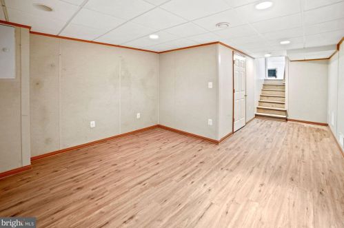 14604 Cobblestone Dr, Silver Spring MD 20905-5807 exterior