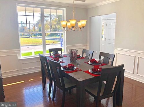 46 Stoneham Rd, Trenton NJ 08638-2746 exterior