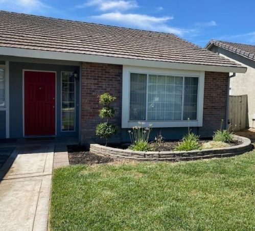 115 Lime Ave, Los Banos, CA 93635-3145