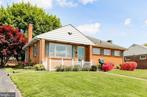 3216 Brookfield Rd, Harrisburg, PA 17109-1905