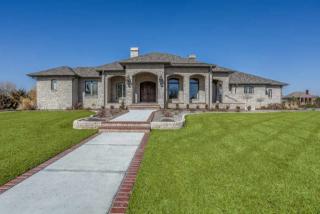 9456 Lakefront Cir, Wichita, KS 67206-3329