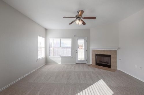 11000 Boundless Vly Dr, Austin TX  78754 exterior