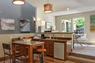 11981 Center St, Beaverton OR  97005-1731 exterior