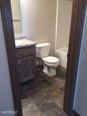 5945 61st Ave, Fargo ND  58104-5738 exterior