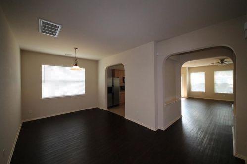 2509 Avenue, Austin TX  78727-1247 exterior