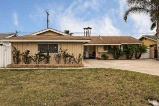 1952 Snow Ave, Oxnard, CA 93036-2555