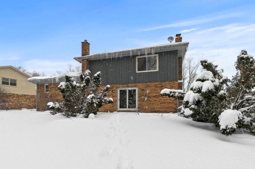 2838 Alexander Cres, Homewood, IL 60422-1702