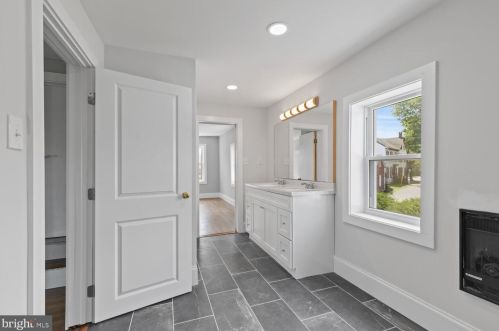 720 Elizabeth St, Lancaster PA  17603-2218 exterior
