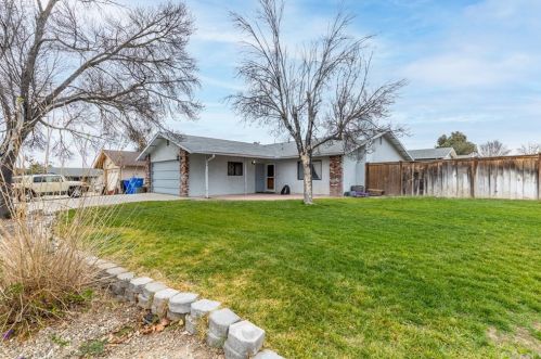 1920 Driftwood Dr, Lake Nacimiento, CA 93446-4416