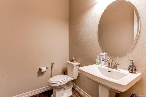 6550 Addison Way, Denver CO 80016-4162 exterior