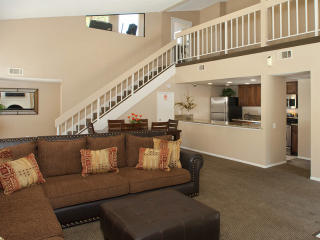 921 Paseo Camarillo, Camarillo CA  93010-6069 exterior