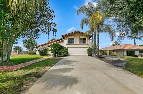 16350 Rancho Escondido Dr, Riverside CA  92506-5805 exterior