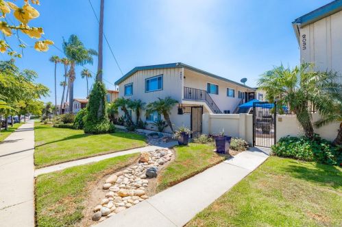 2045 Oliver Ave, San Diego, CA 92109-5543