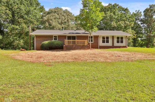 355 George Coggin Rd, Newnan, GA 30265-1495