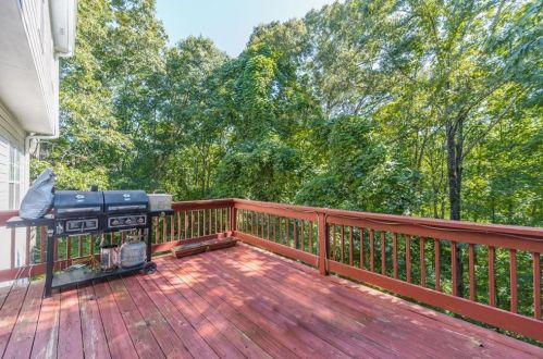 2686 Mcguire Dr, Kennesaw, GA 30144-5251