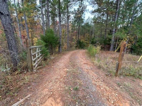 500 Indian Winter Dr, Forsyth, GA