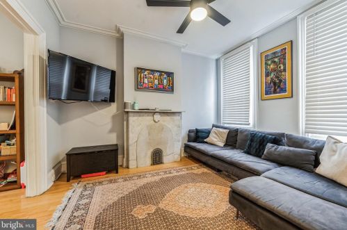 1558 Berks St, Philadelphia, PA 19125-2802