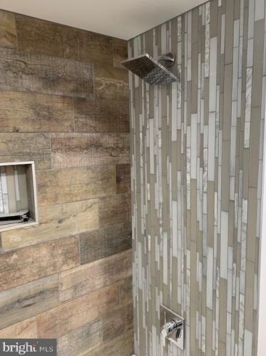 2024 4 St, Philadelphia PA 19122-1508 exterior