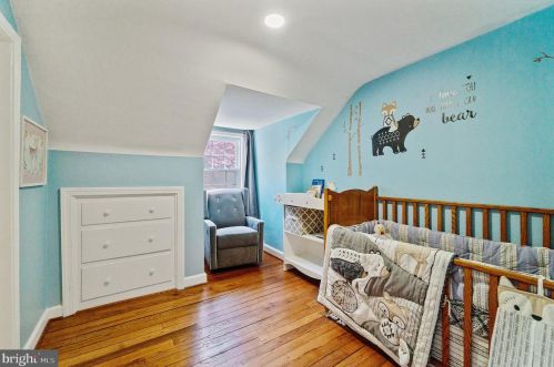 9914 Capitol View Ave, Silver Spring MD 20910-1033 exterior