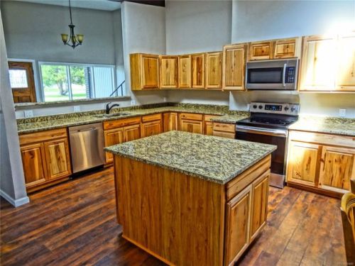 181 Del Mar Cir, Aurora, CO 80011-8217