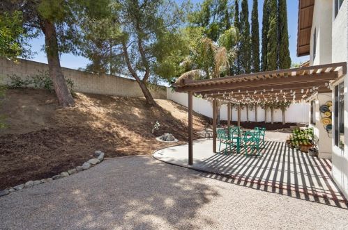 20539 Bloomfield Rd, Riverside CA  92508-2916 exterior